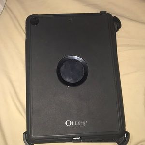 iPad Auto Box